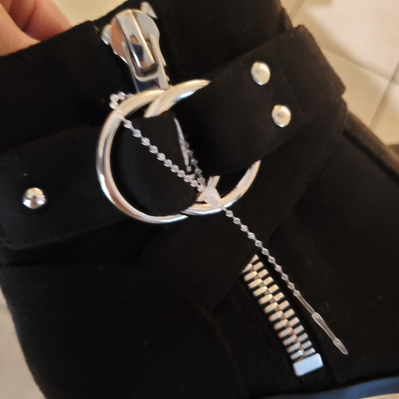 Nine West suede booties - Picture 9 of 10